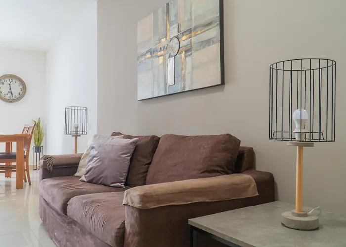 Apartment Simple Style & Space -