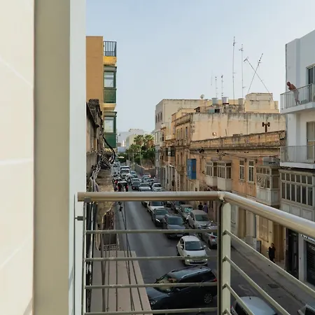 דירה Simple Style & Space - Gzira